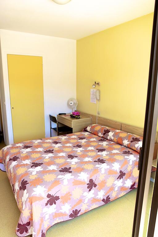 Hotel Bains Sarrailh Dax Zimmer foto